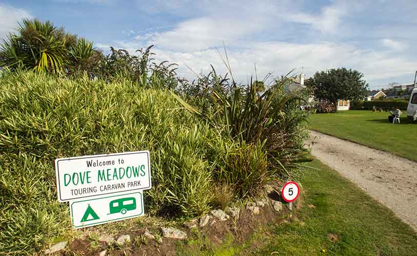 dove meadows caravan park in cornwall