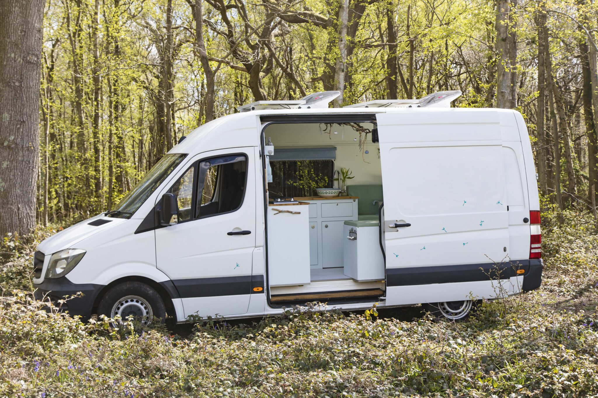 Beautiful - Off-Grid - Mercedes Sprinter ⋆ Quirky Campers