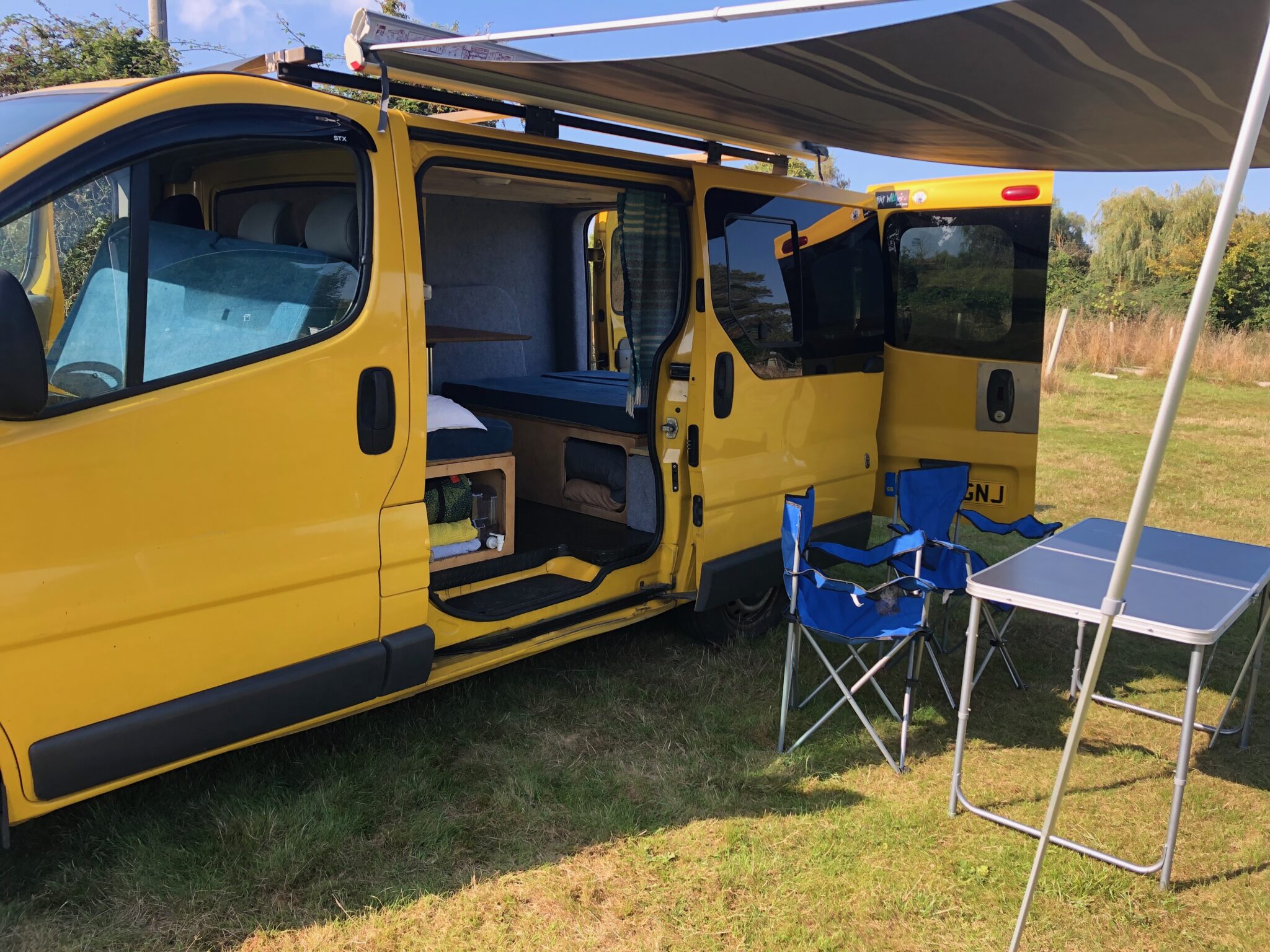 Vivaro swb best sale camper conversion