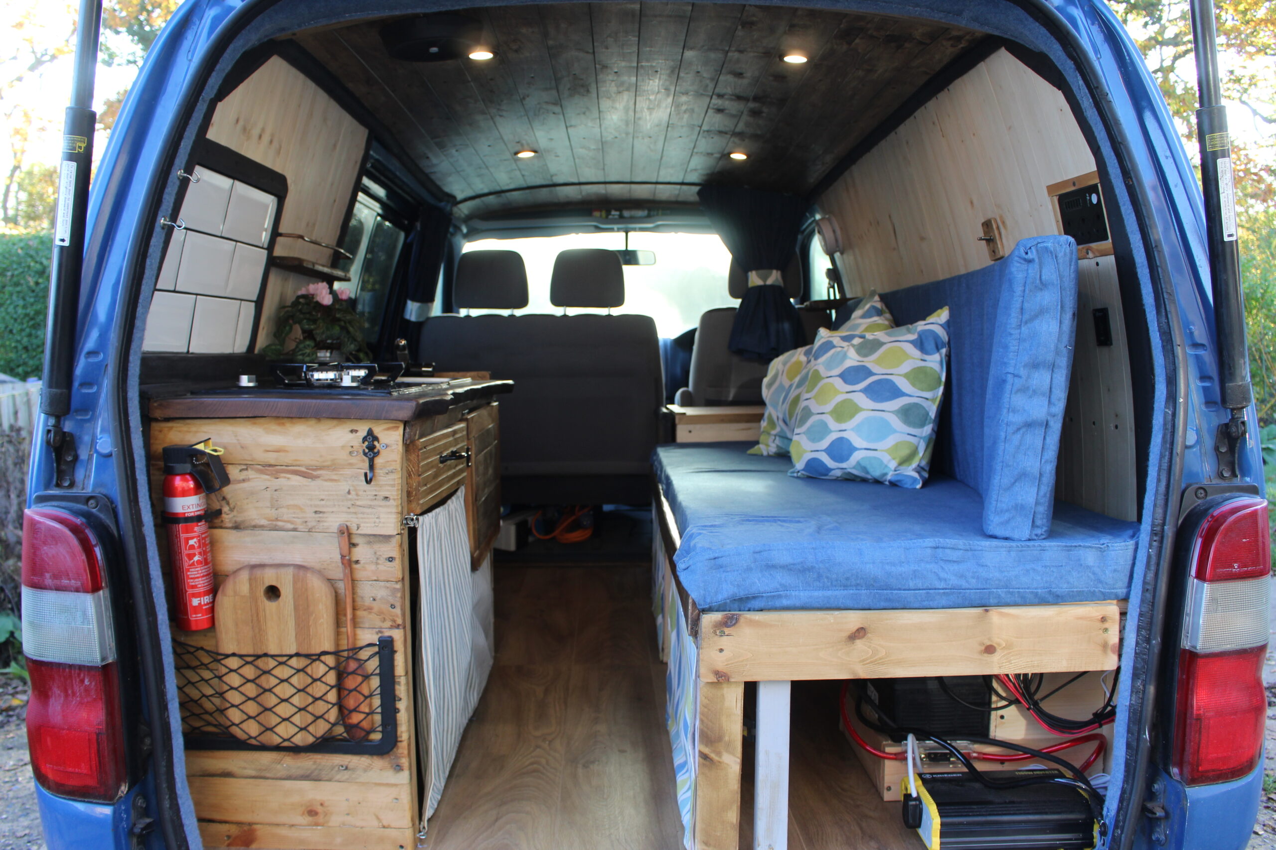 Toyota hiace hot sale camper conversion