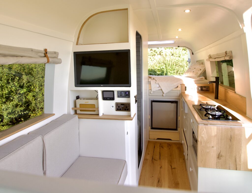 THE SANDY! A STUNNING LUXURIOUS- VW CRAFTER LWB VAN- OFF GRID -OFF ROAD ...