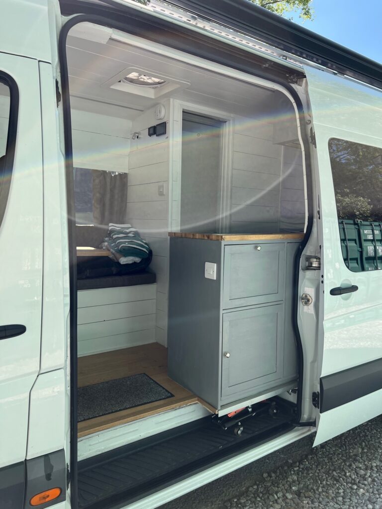 2017/67 Euro 6 Mercedes Sprinter Camper - Off Grid Victron Energy ...