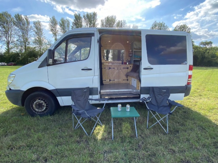 Cosy, rustic 2009 Mercedes Sprinter conversion ⋆ Quirky Campers