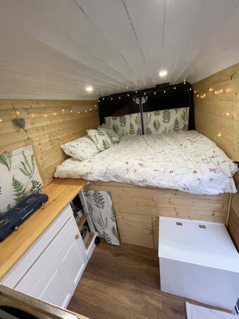 Fiat Ducato camper conversion – 2015 MWB High roof ⋆ Quirky Campers